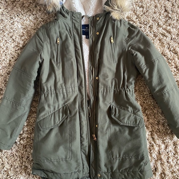 Army green winter jacket, Sherpa inner lining - Picture 2 of 2
